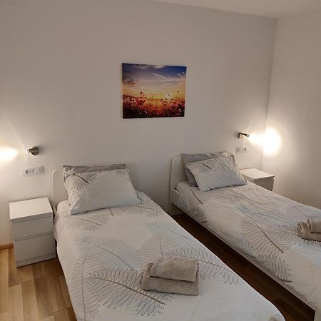 Hisa Spuntar Apartment Бовец Екстериор снимка
