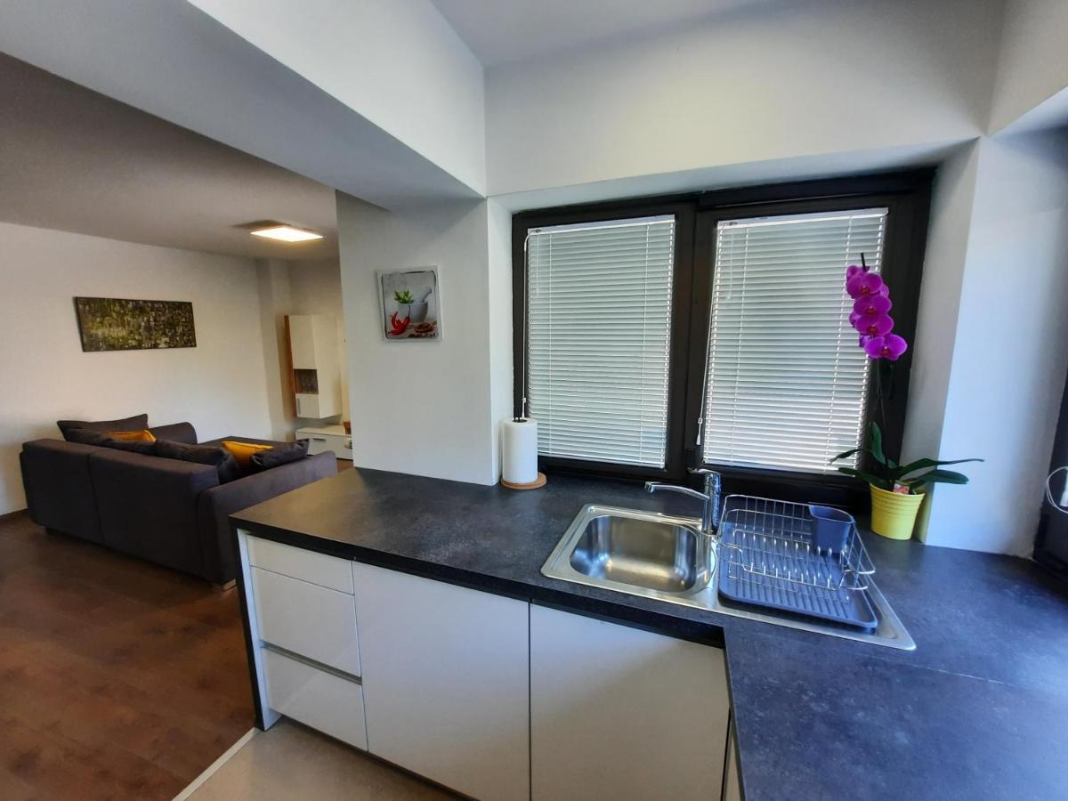 Hisa Spuntar Apartment Бовец Екстериор снимка