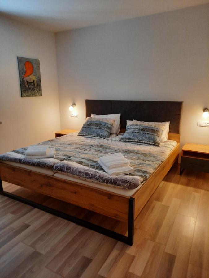 Hisa Spuntar Apartment Бовец Екстериор снимка