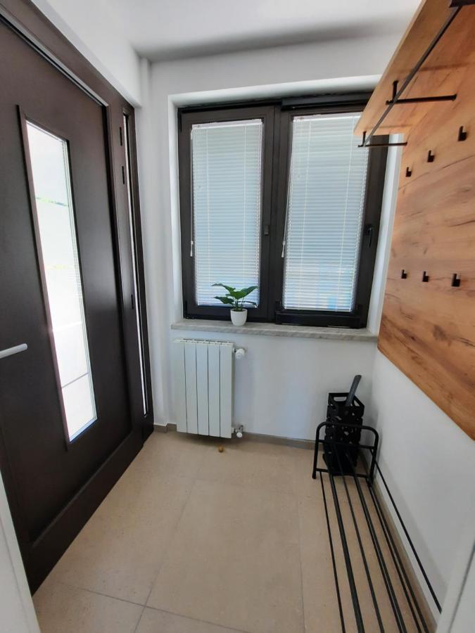 Hisa Spuntar Apartment Бовец Екстериор снимка
